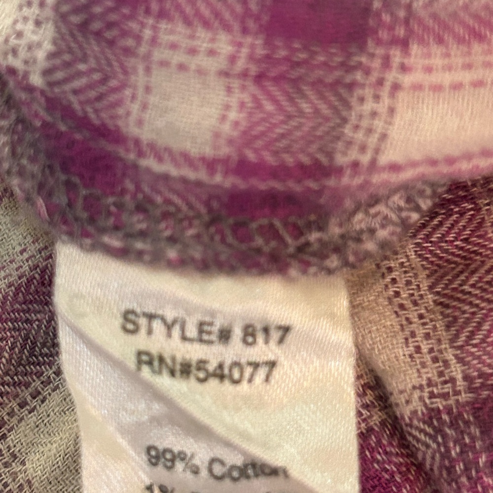 Cabi | Size Medium Lavender Plaid Button-Up Collared Shirt - Picture 6 of 6